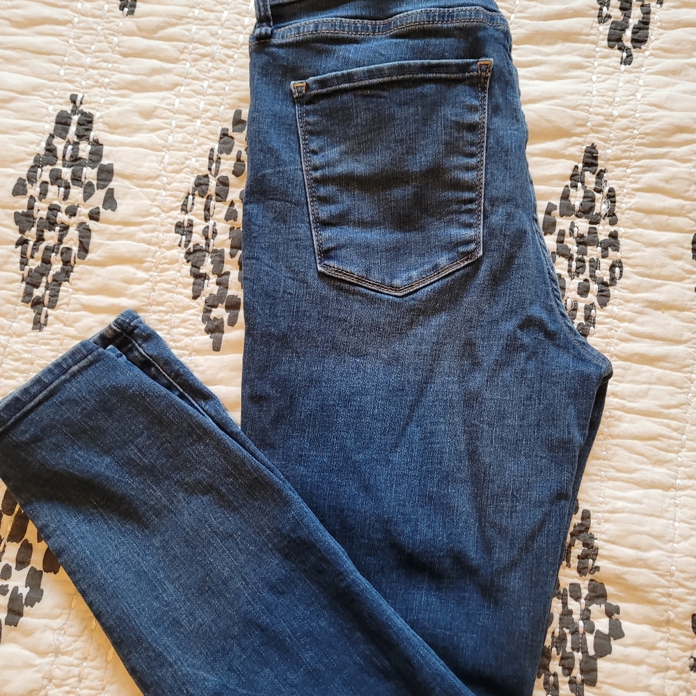 Abercrombie and Fitch Super Skinny Ankle High Rise Curve Love Jeans